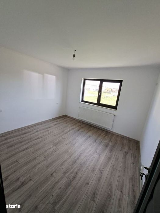 Casă de vânzare cu 4 camere/Com.Berceni/COMISION 0%