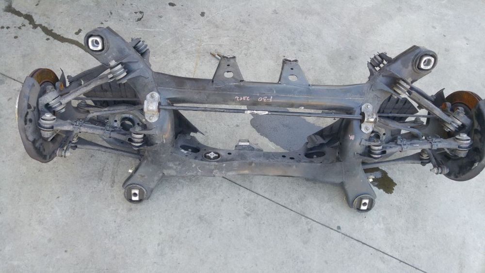 punte spate bmw seria 3 f30 f31 2011-2018