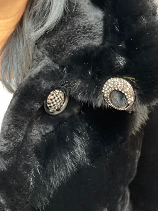 Продам красивую шубу