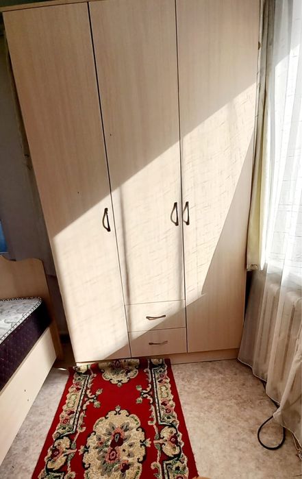 Срочно продам спальный гарнитур