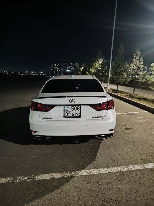 Продам Lexus GS 450h