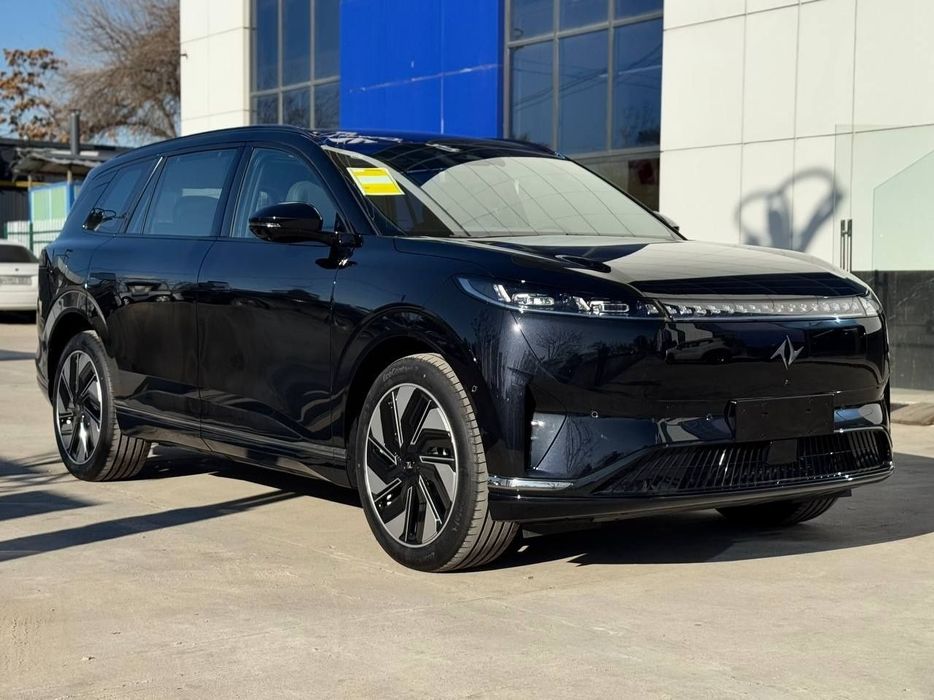 Dongfeng 008 Ultra Full Electric
