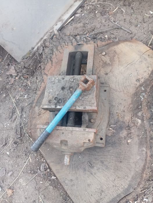 Продам тисы станочные