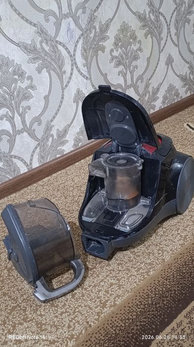 Срочно продам пылесос