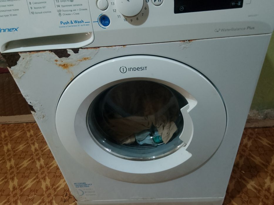 Продам стиральную машинку в нормальном состоянии
