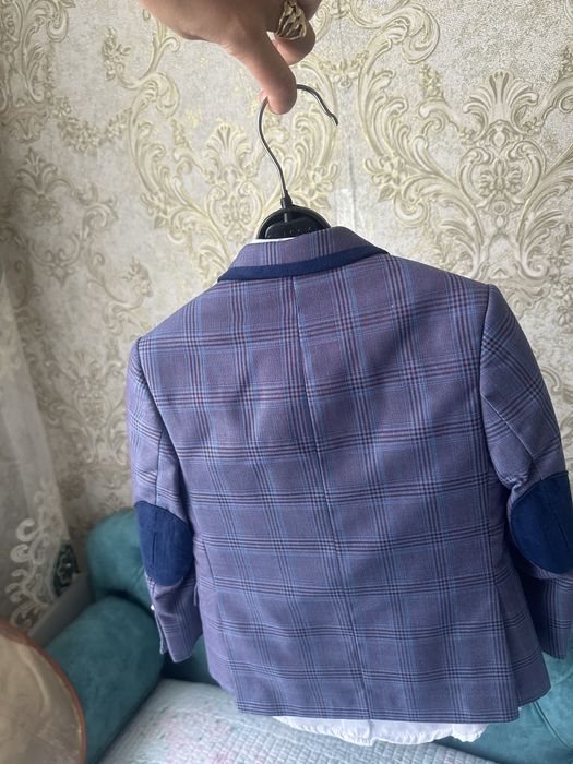 Продается 3 ка комтюм  для мальчика