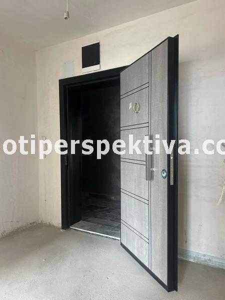 Продава се Двустаен апартамент в Пловдив, Кючук Париж - 65 кв.м за 1247 €/кв.м - Снимка #2