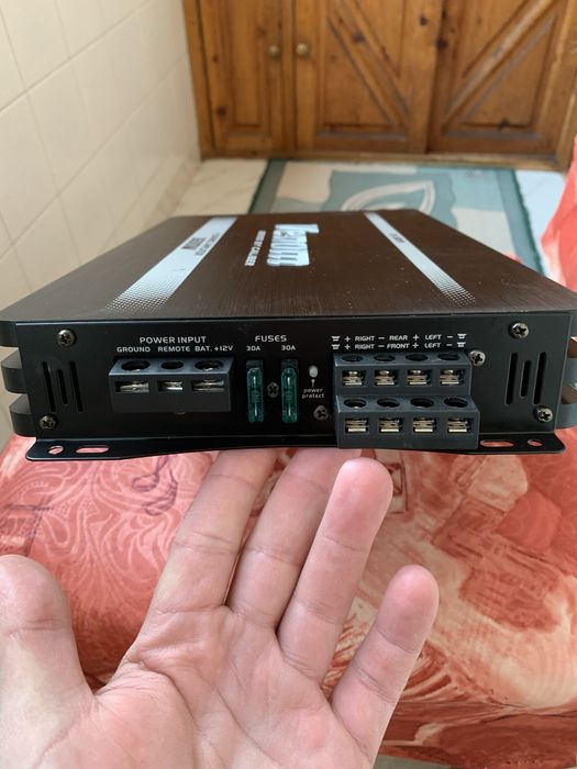 Авто усилвател 1600w