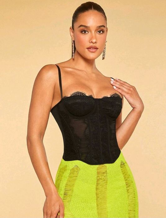 Дамско дантелено бюстие