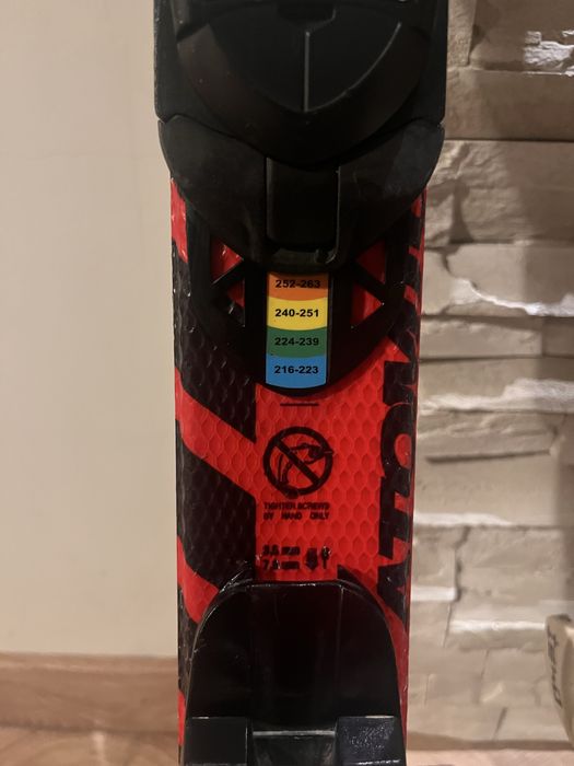 Детски ски обувки Lange, ски Atomic race, ски каски 2 броя