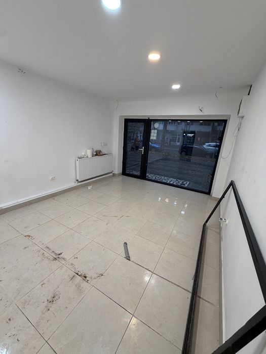 Inchiriez spatiu comercial zona centrala