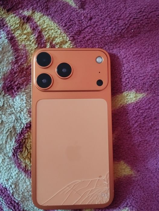 iPhone XR 17 PRO внутри Xr