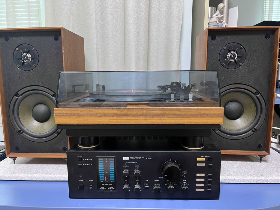 грамофон Garrard 86 SB MK II с усилвател Sansui AU-D5 и тонколони Pioneer