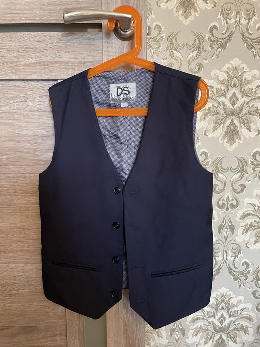 Костюм тройка Deloras