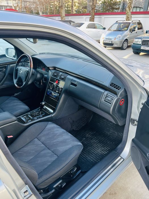 W210 restayling sotiladi