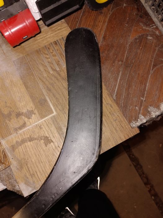 Продам клюшку для хоккея