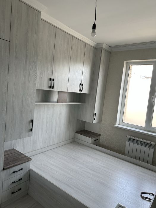 Спалний мебел сотилади