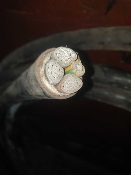 Vand cablu electric
