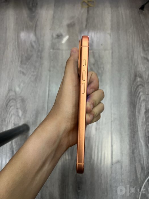 Iphone 17 pro max sotiladi