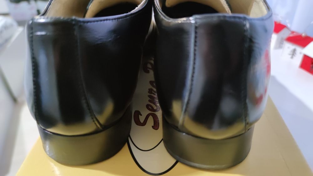 Pantofi Autentici  Germania 43 interior 28cm Pret FIX T