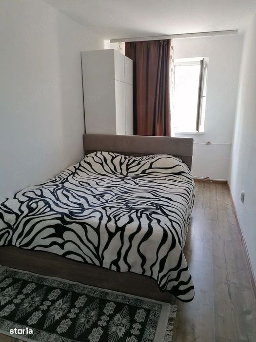 vand aparatment 3 camere, bucatarie si doua bai. 51 mp langa piata Doi