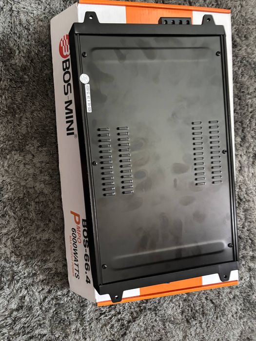 автомобильный усилитель