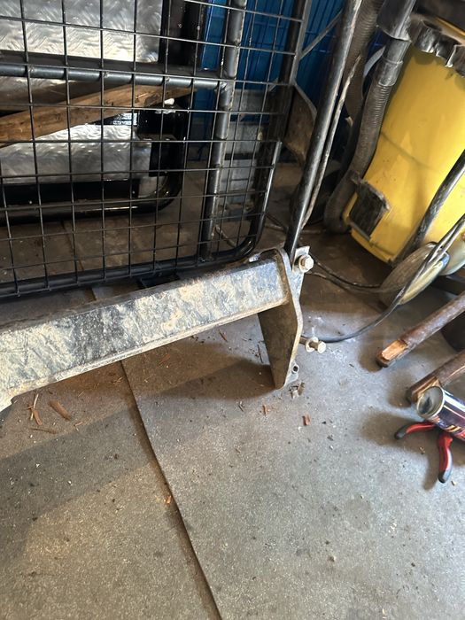 Фаркоп на Nissan Patrol