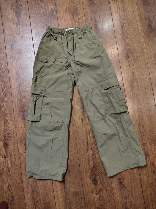 Дънки и панталони Bershka и MNG