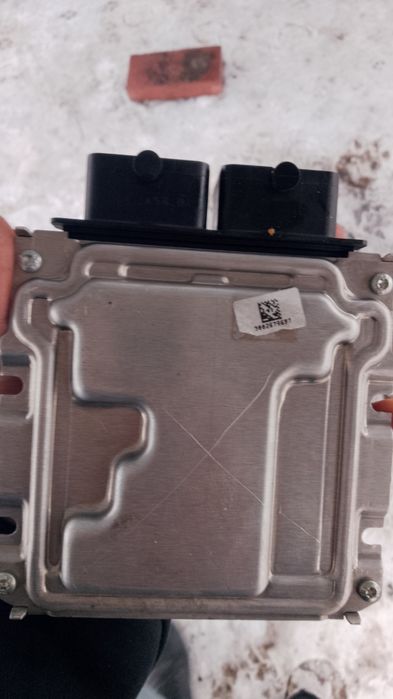 Продам эбу мозг  компьютер приора