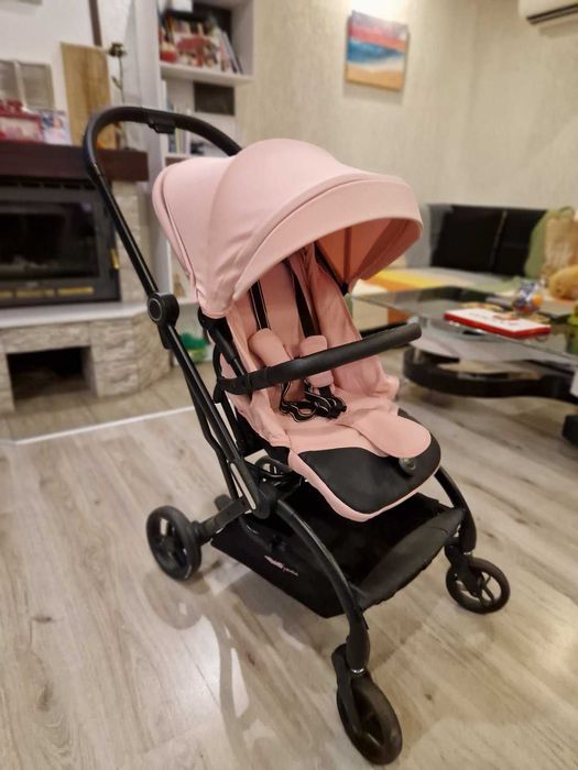 Лятна количка Chipolino Revolut 360 pink