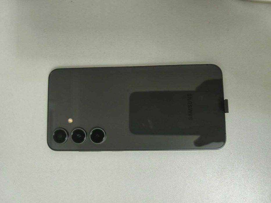 Samsung Galaxy S24 FE Yangi
