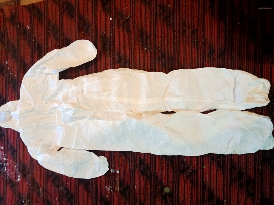 Белый защитный масхалат- комбинезон