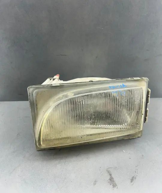 Far stanga Dacia 1310 2000 1.4 MT (63 hp)
