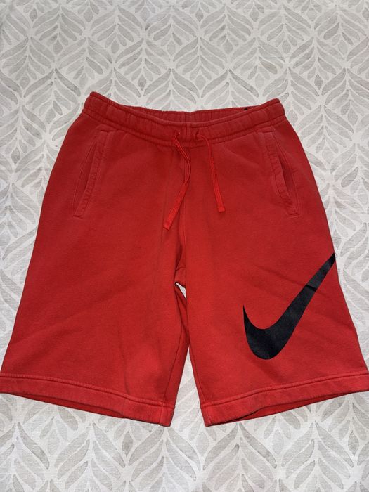 Червени Къси Гащи Nike(S мъжко)