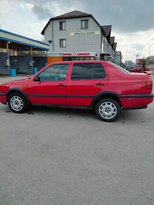 Продам Volkswagen vento.1994 г.в