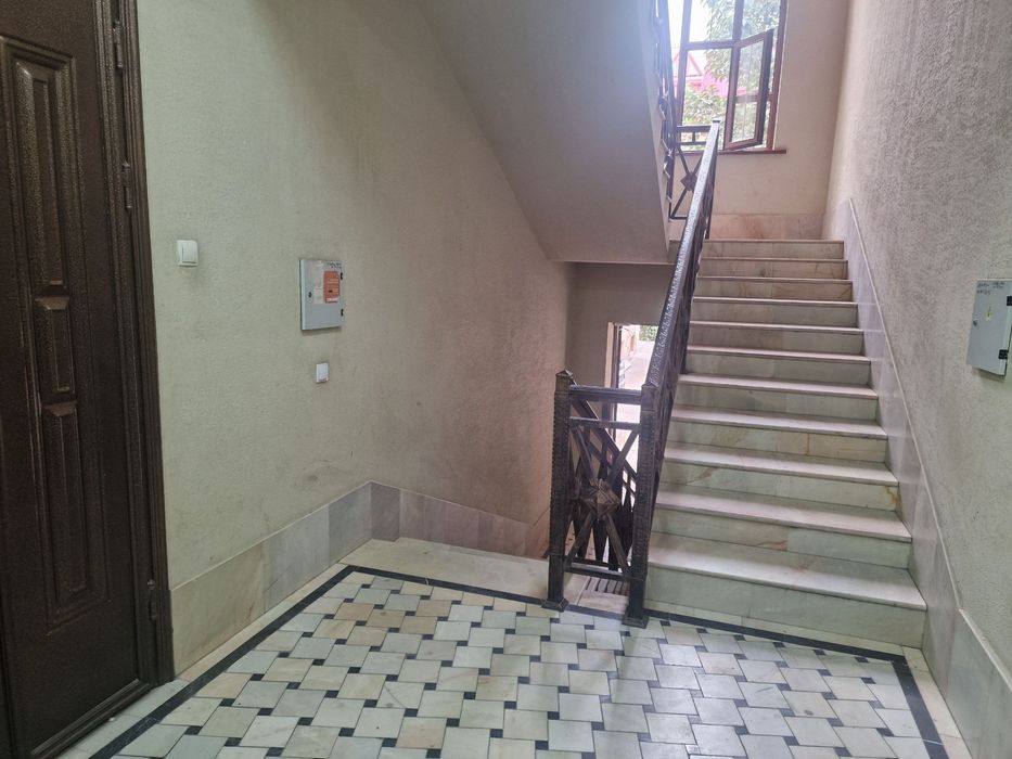 Продается своя квартира дуплекс , с готовым ремонтом и мебелью