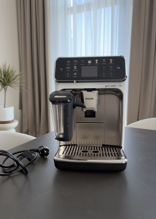 Кафеавтомат Philips Series 5400