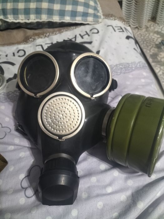 Гражданский противогаз-7
