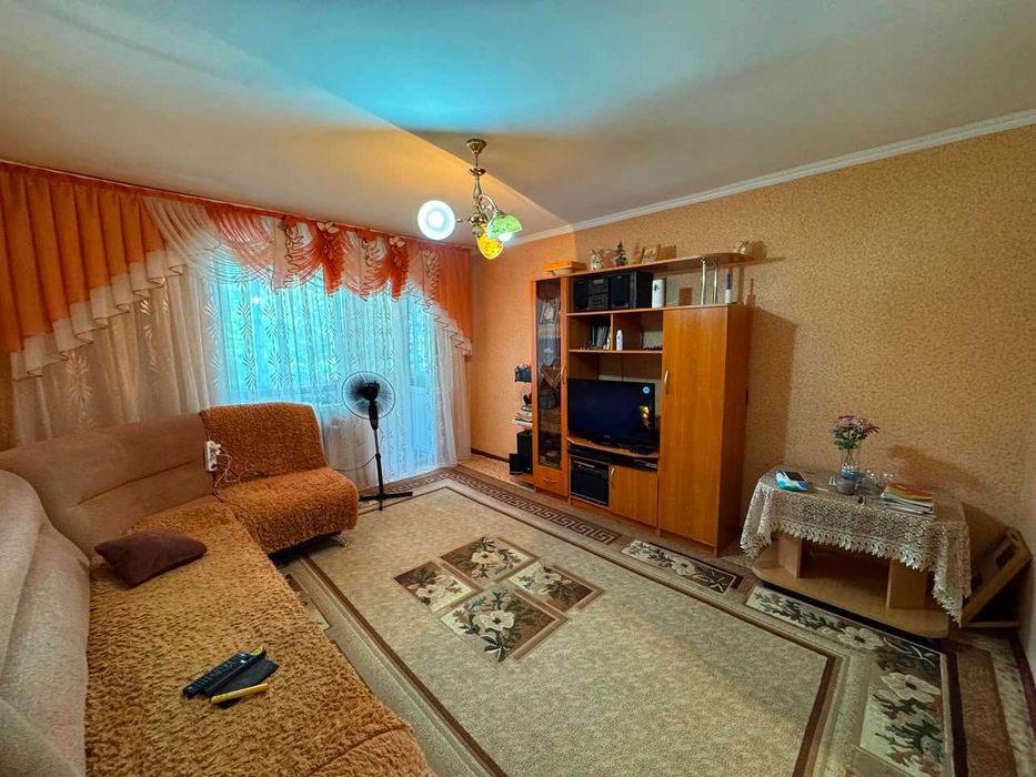 Продам 3 ком квартиру новой квартиры возле 1 гимназии