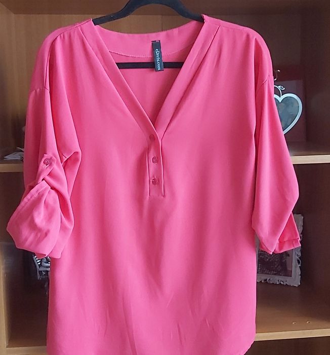 Vând cămașă elegantă pentru femei