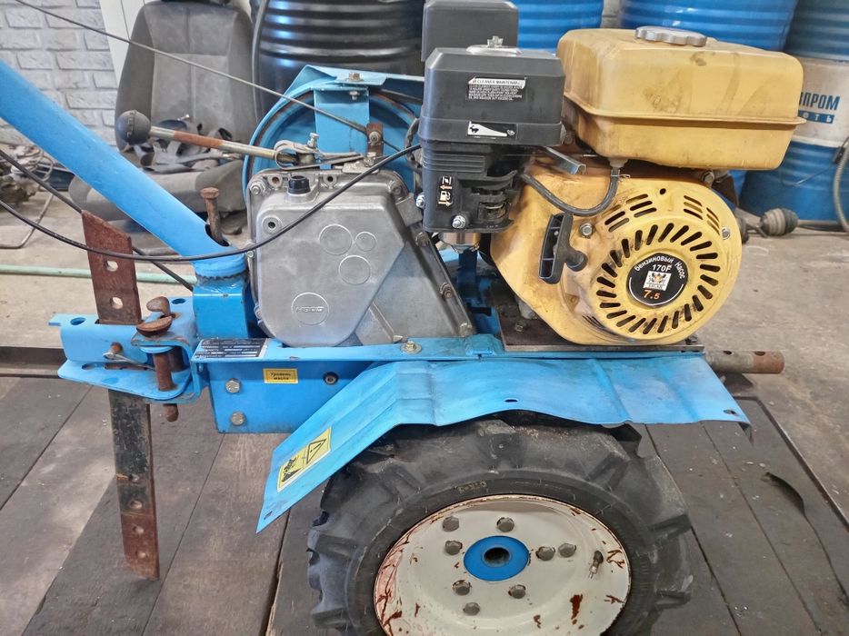 Продам культиватор Нева