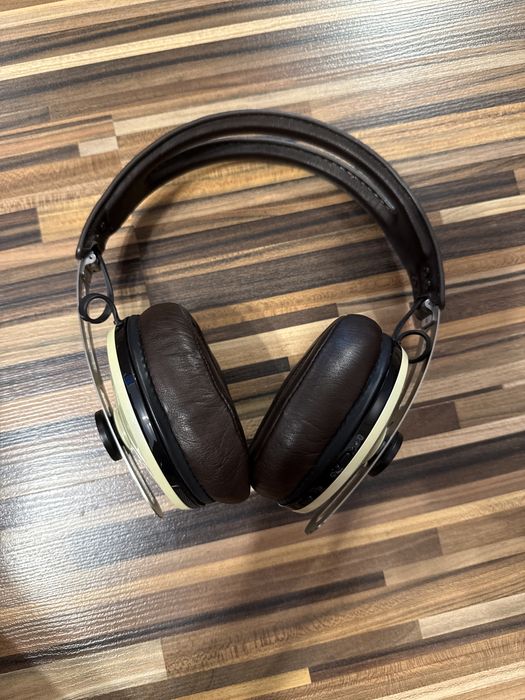 Sennheiser momentum 2