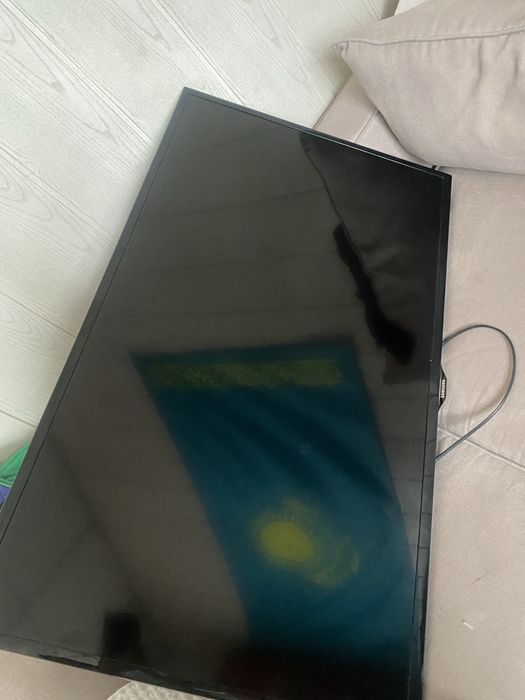 Продается телевизор.