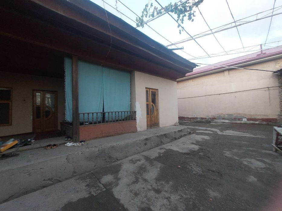 Xovli uchaska sotiladi Bektemir tumanida 10.6 sotix 8 xonali