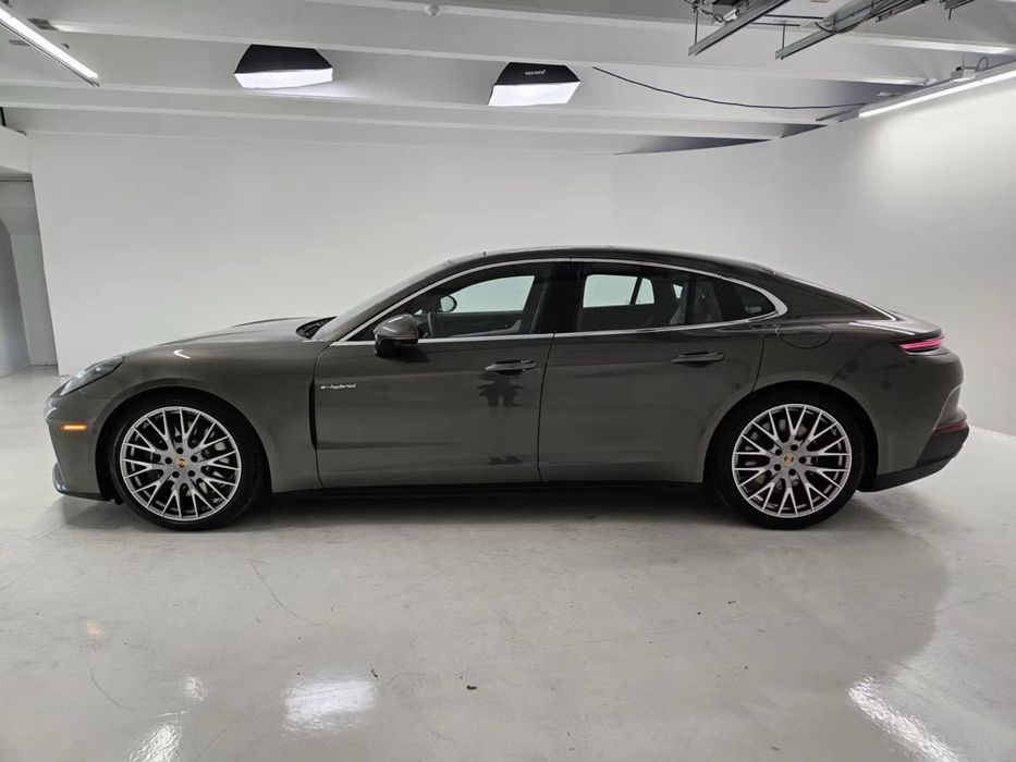 Porsche Panamera 4 E Hybrid new metalic