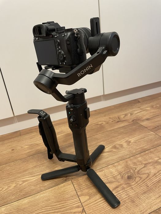 Stabilizator DJI Ronin-SC, gimbal 3 axe pentru camere mirrorless
