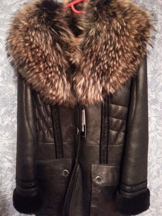 Новая дубленка срочно