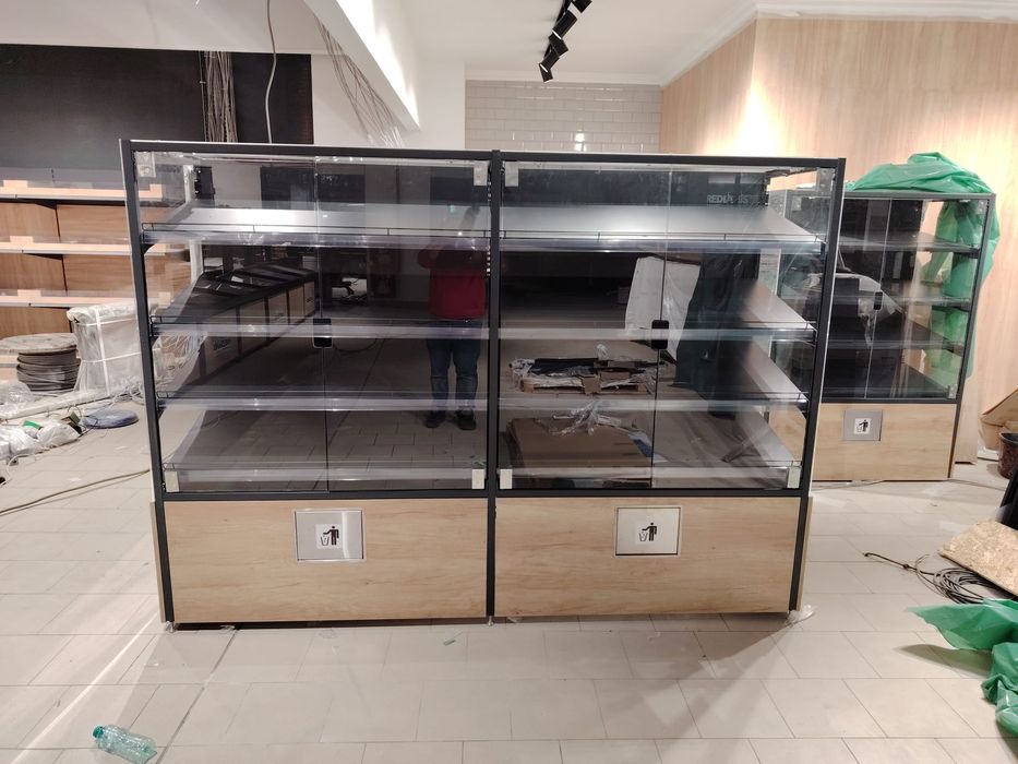 Mobilier rafturi panificatie și patiserie