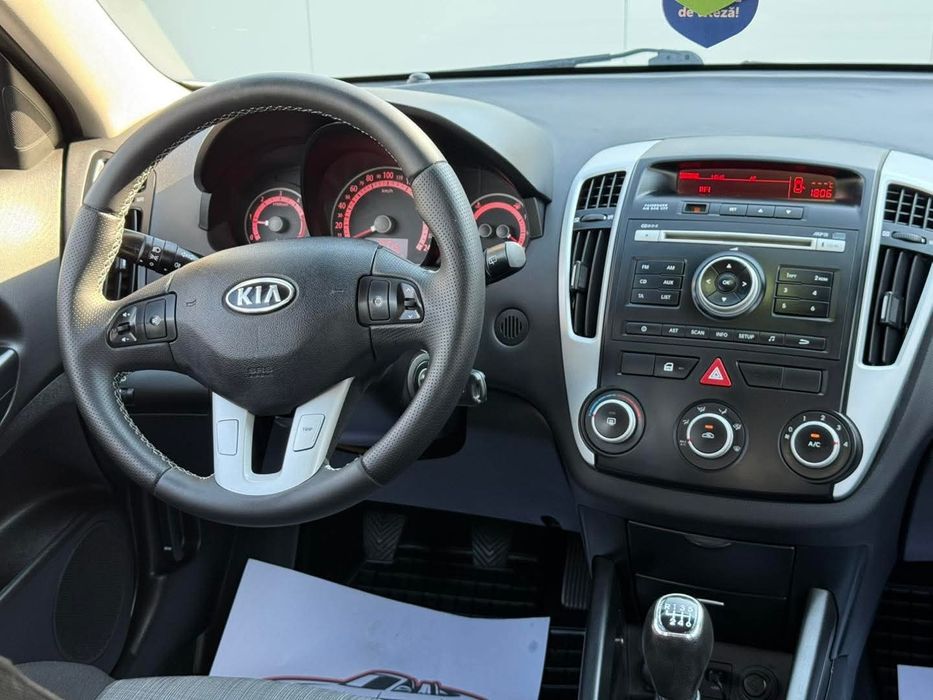 Kia Ceed 1.6 diesel 114cp preț 3999 euro