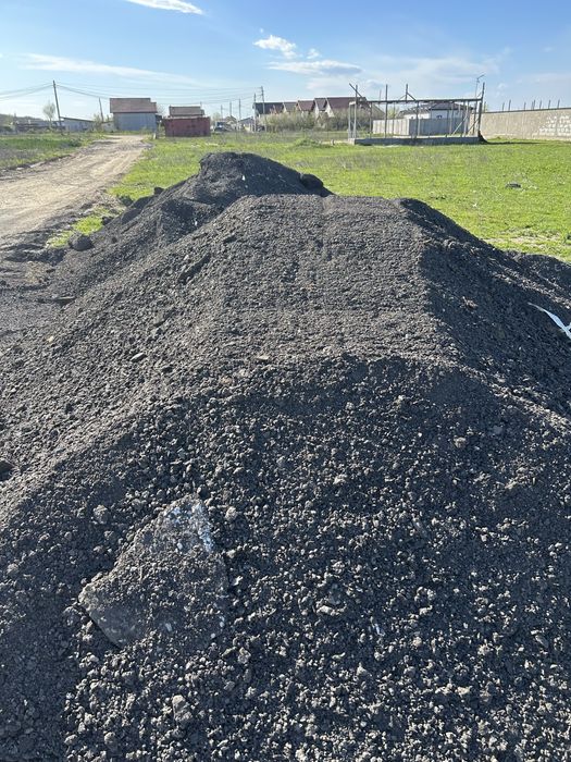 Nisip Pamant negru vegetal Asfalt frezat Balastru Pietris Piatra decorativa